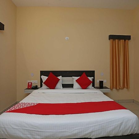 Flagship 27030 Hotel Blue Bell Bhubaneswar Exterior foto