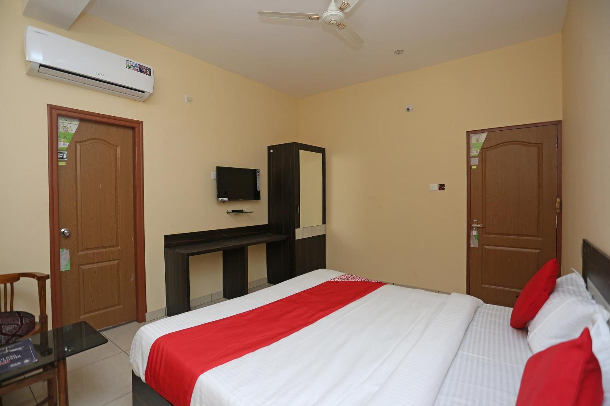 Flagship 27030 Hotel Blue Bell Bhubaneswar Exterior foto
