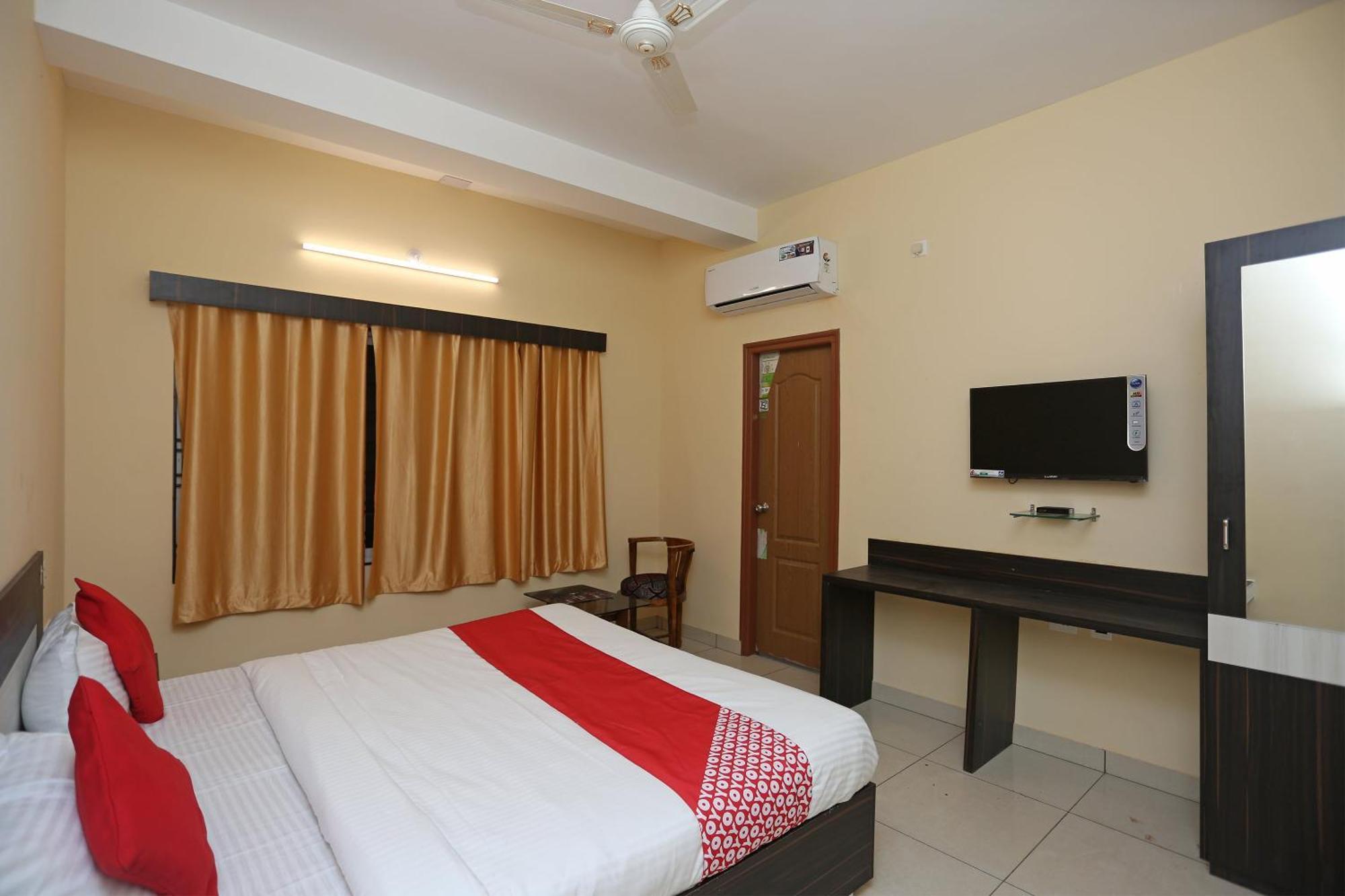 Flagship 27030 Hotel Blue Bell Bhubaneswar Exterior foto