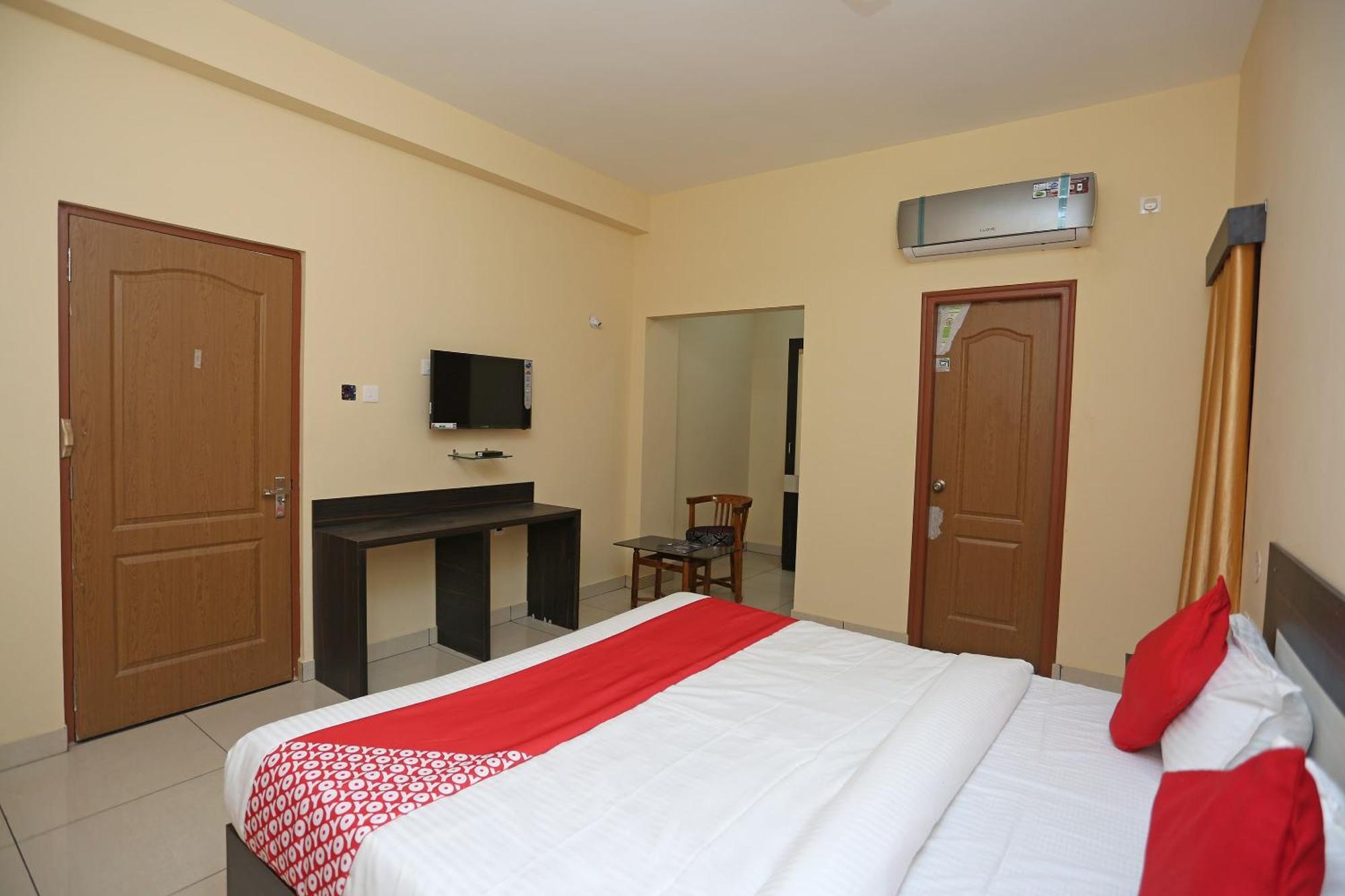 Flagship 27030 Hotel Blue Bell Bhubaneswar Exterior foto